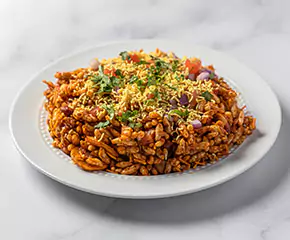 Tangy and crispy bhel snack